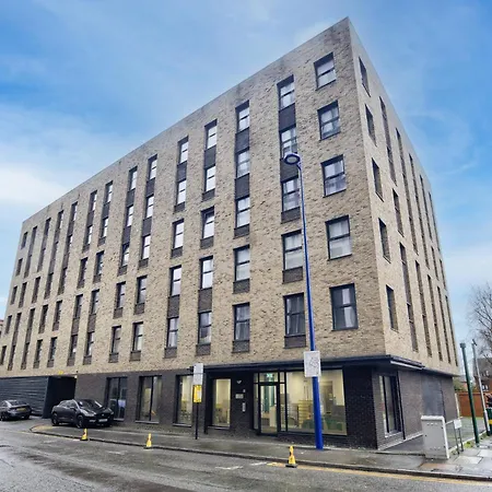 Apartman Modern 2 Bed With Location *